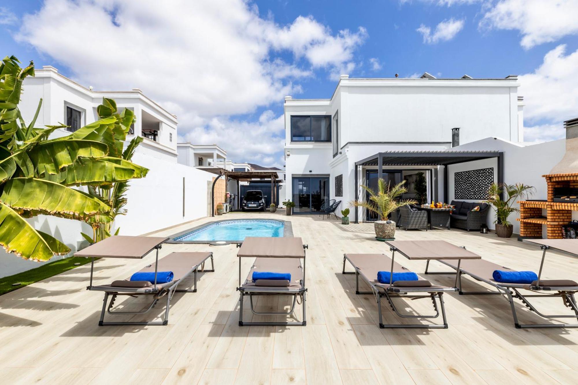 Villa Playa Blanca - Heated Pool, Aircon Exterior foto