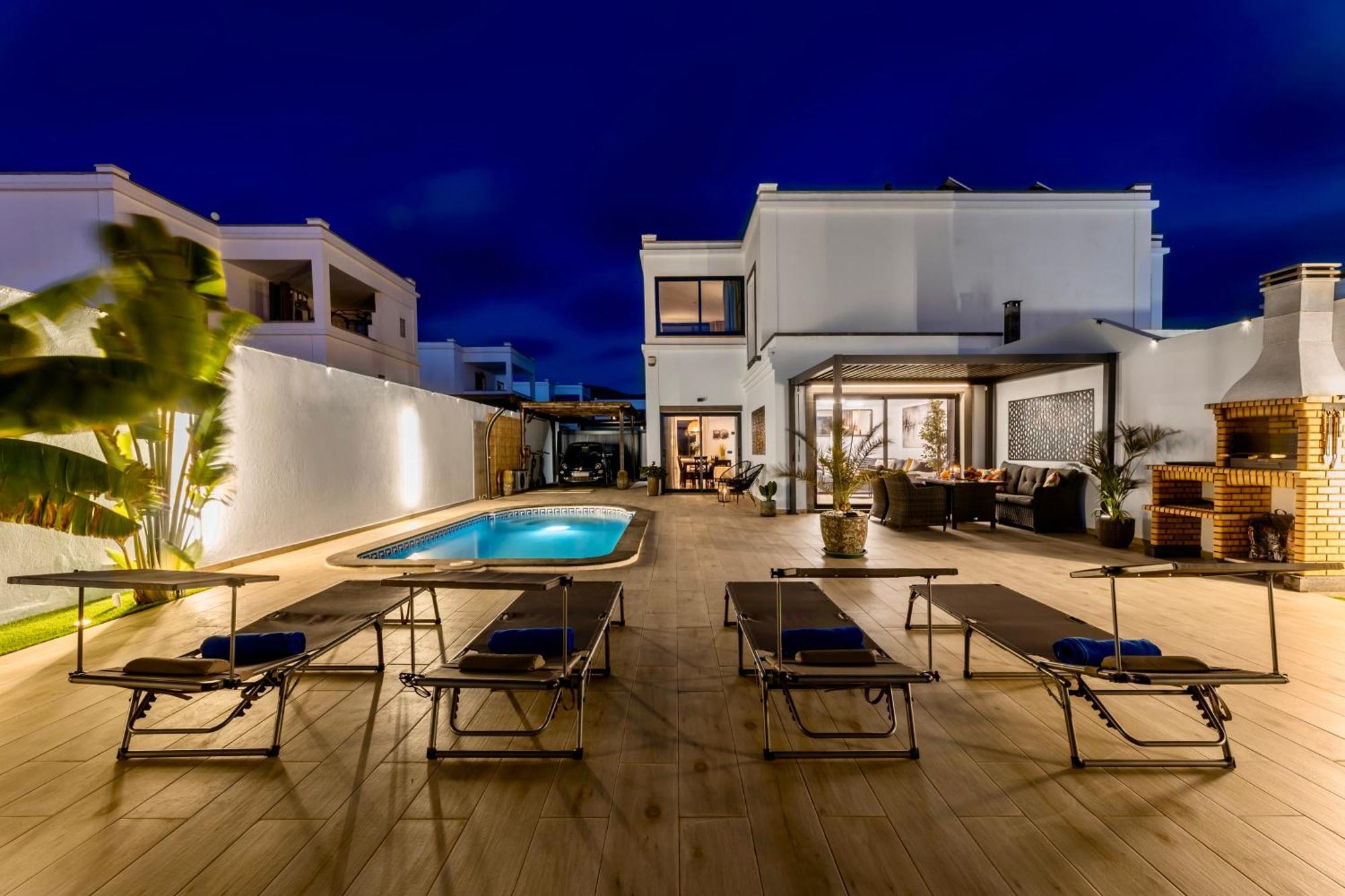 Villa Playa Blanca - Heated Pool, Aircon Exterior foto